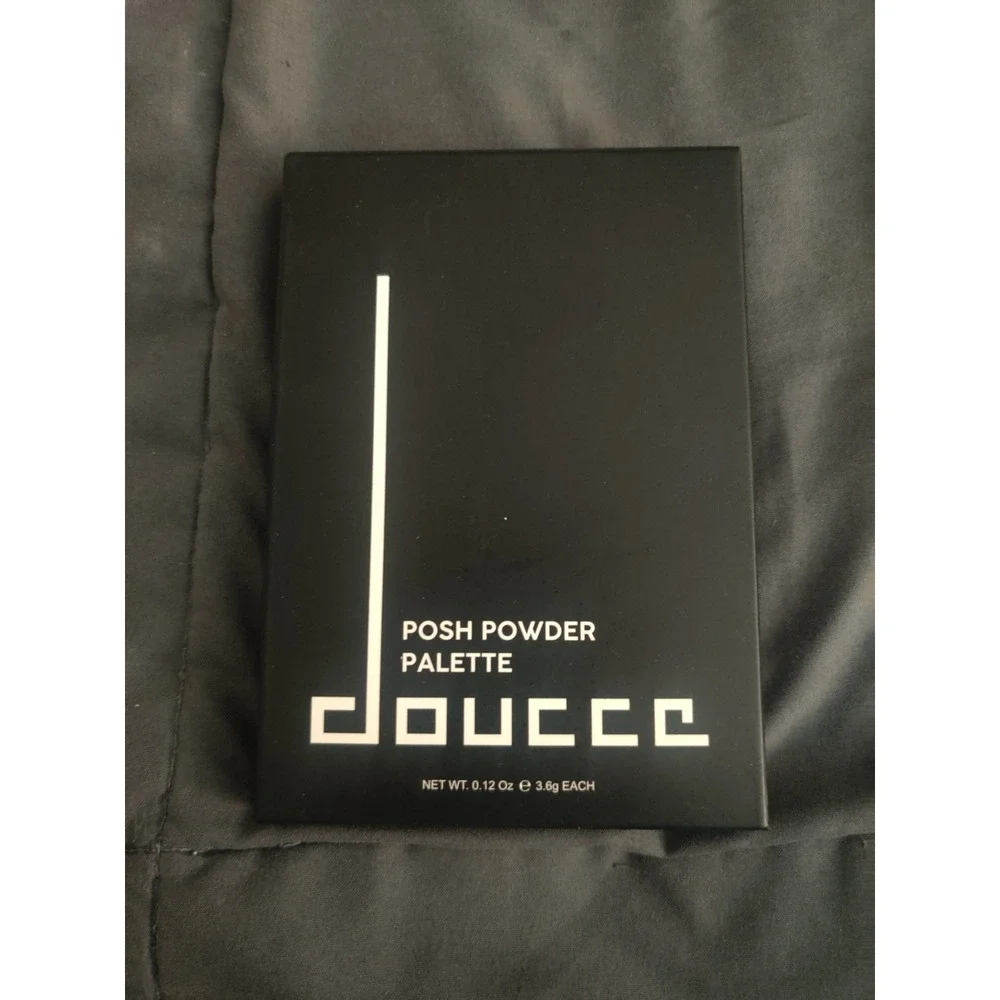 Doucce Posh Powder Palette Blush and Highlighter Face Palette 6 Shades New